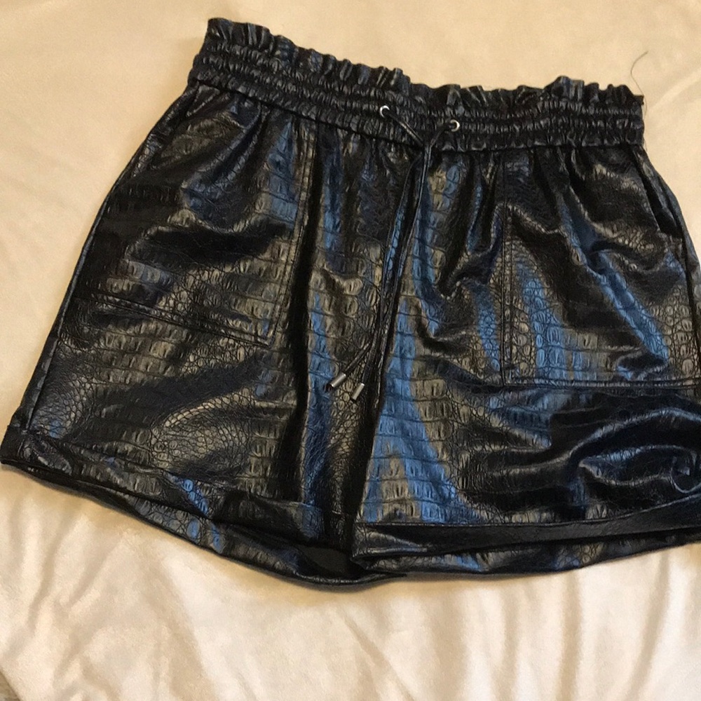 *Worn Once* Faux Snake Skin Leather Short